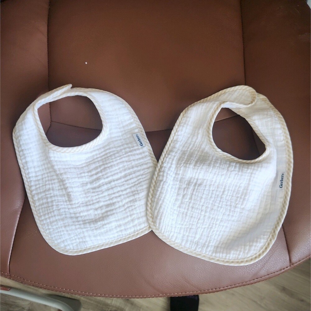 Gerber Baby Muslin Bibs 2-Pack White Ivory Soft Unisex Infant Feeding Gift